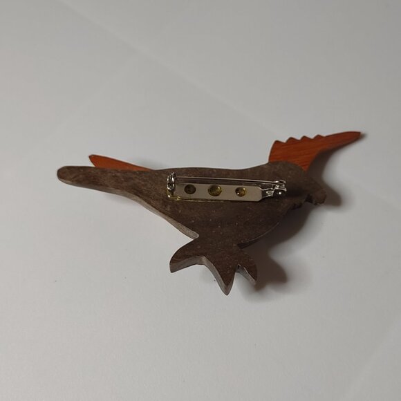 Very Cool Wooden Bird Brooch - Picture 4 of 9